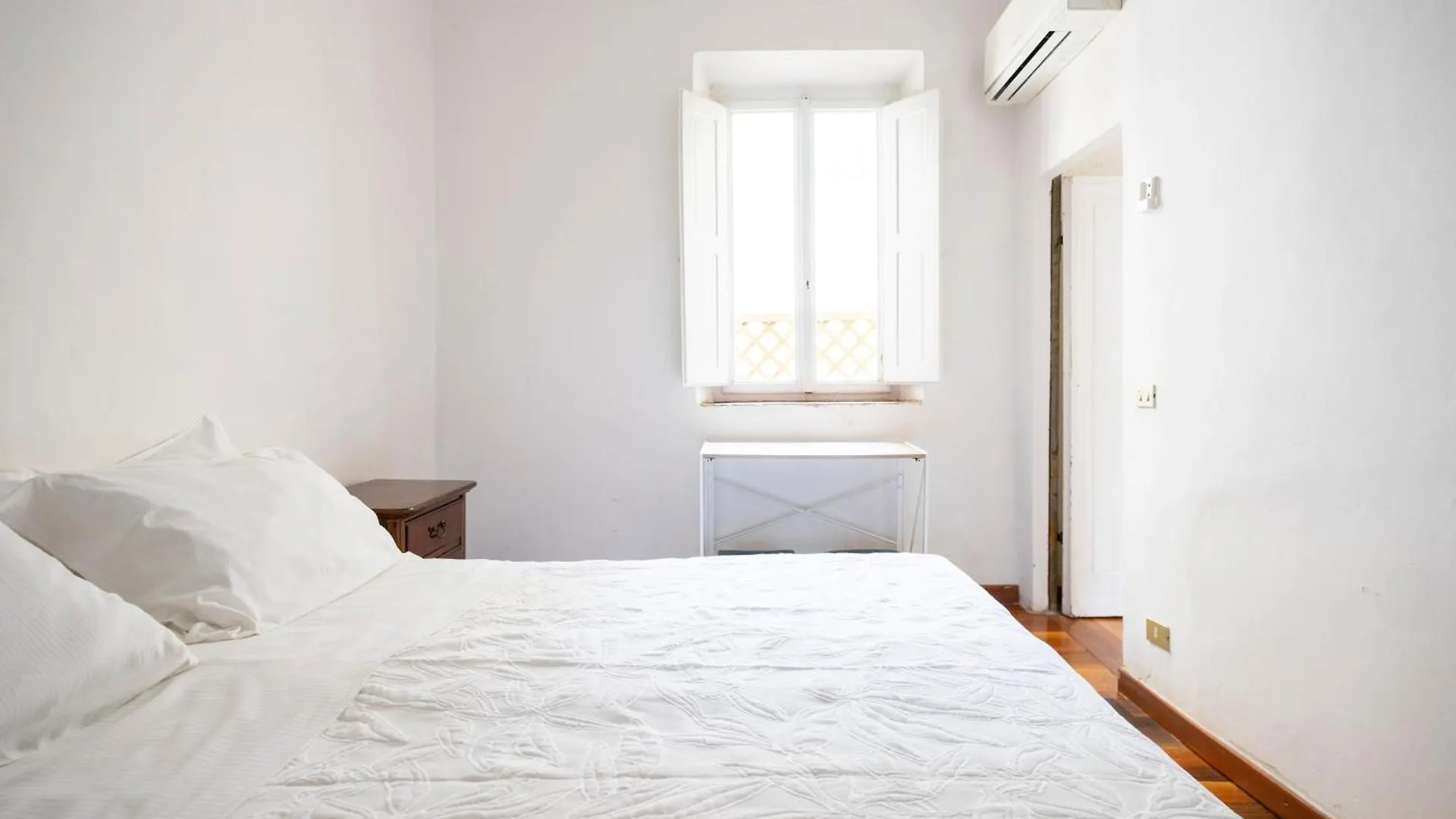 Ginori C Apartment Florence